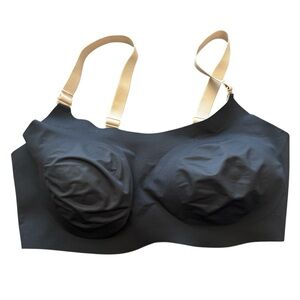 Knix Seamless Black Bra with Tan Straps Size 6 Adjustable Straps Padding
